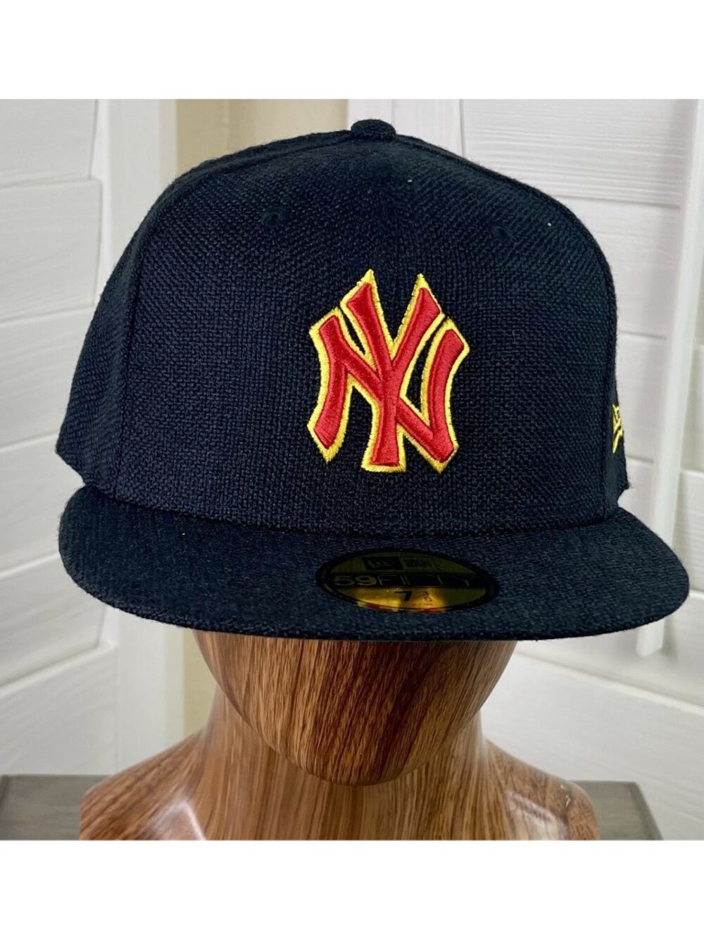 New Era 59Fifty MLB New York Yankees Hemp Black/Red Fitted Hat Size 7 3/8 - New